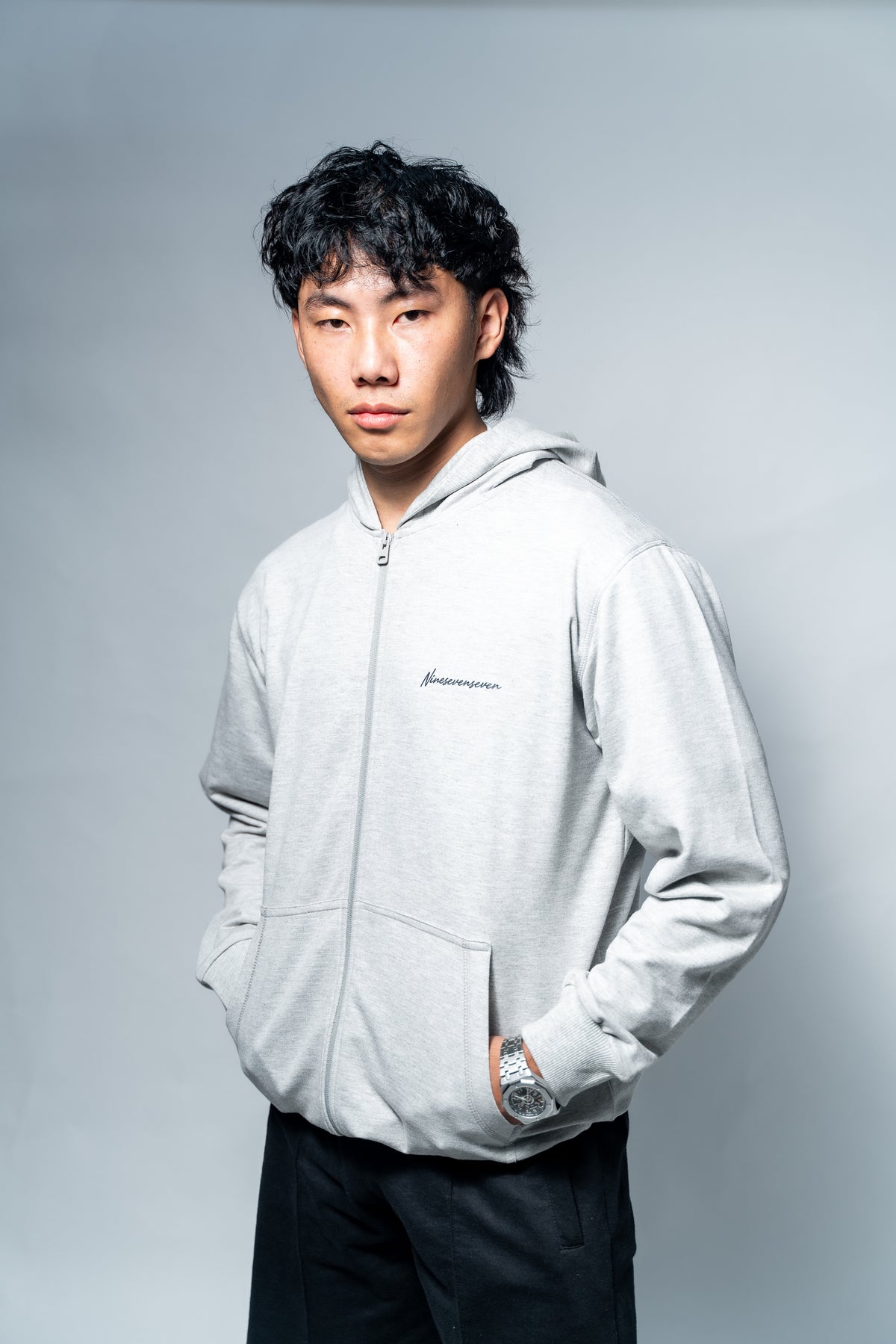 ZIP HOODIE: Signature
