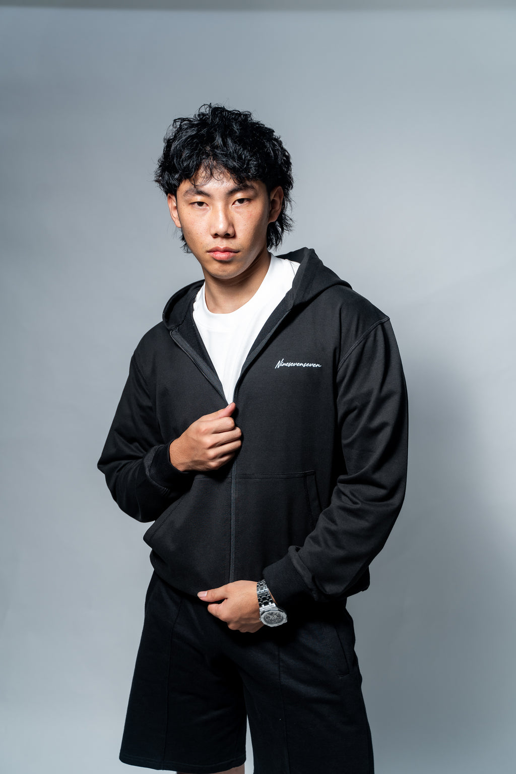 ZIP HOODIE: Signature