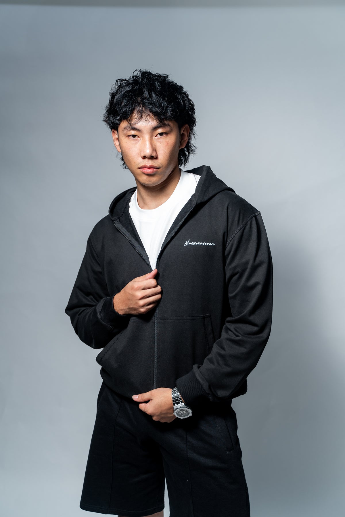 ZIP HOODIE: Signature