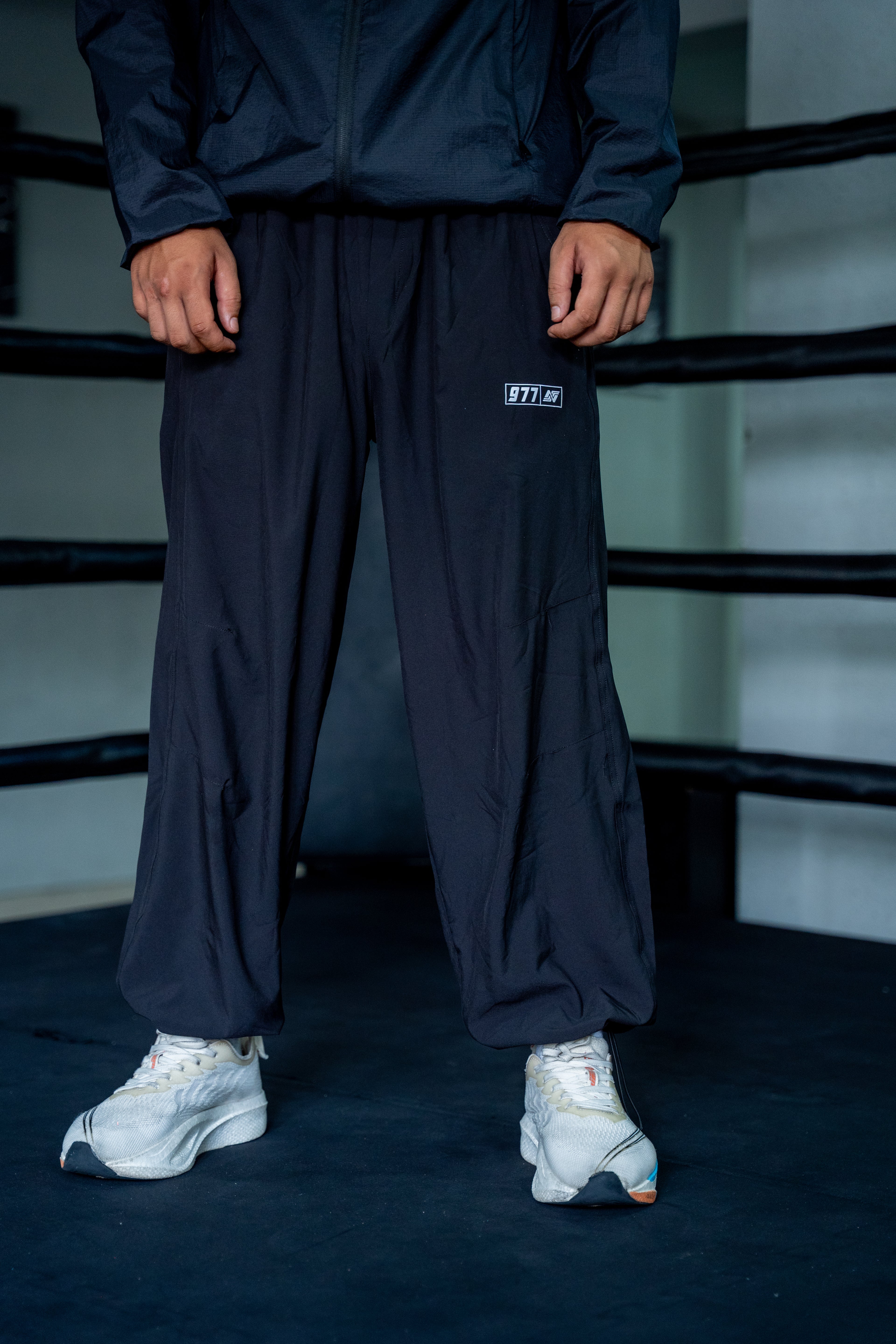 Baggy Sporty Track: Black