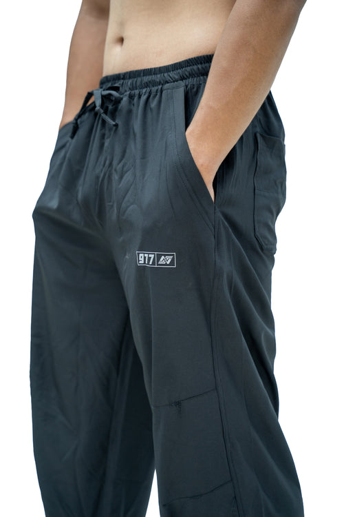 Baggy Sporty Track: Black