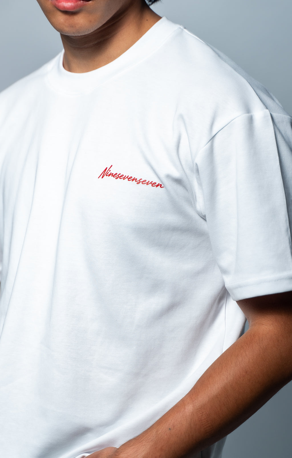 BOX FIT: SIGNATURE TSHIRT