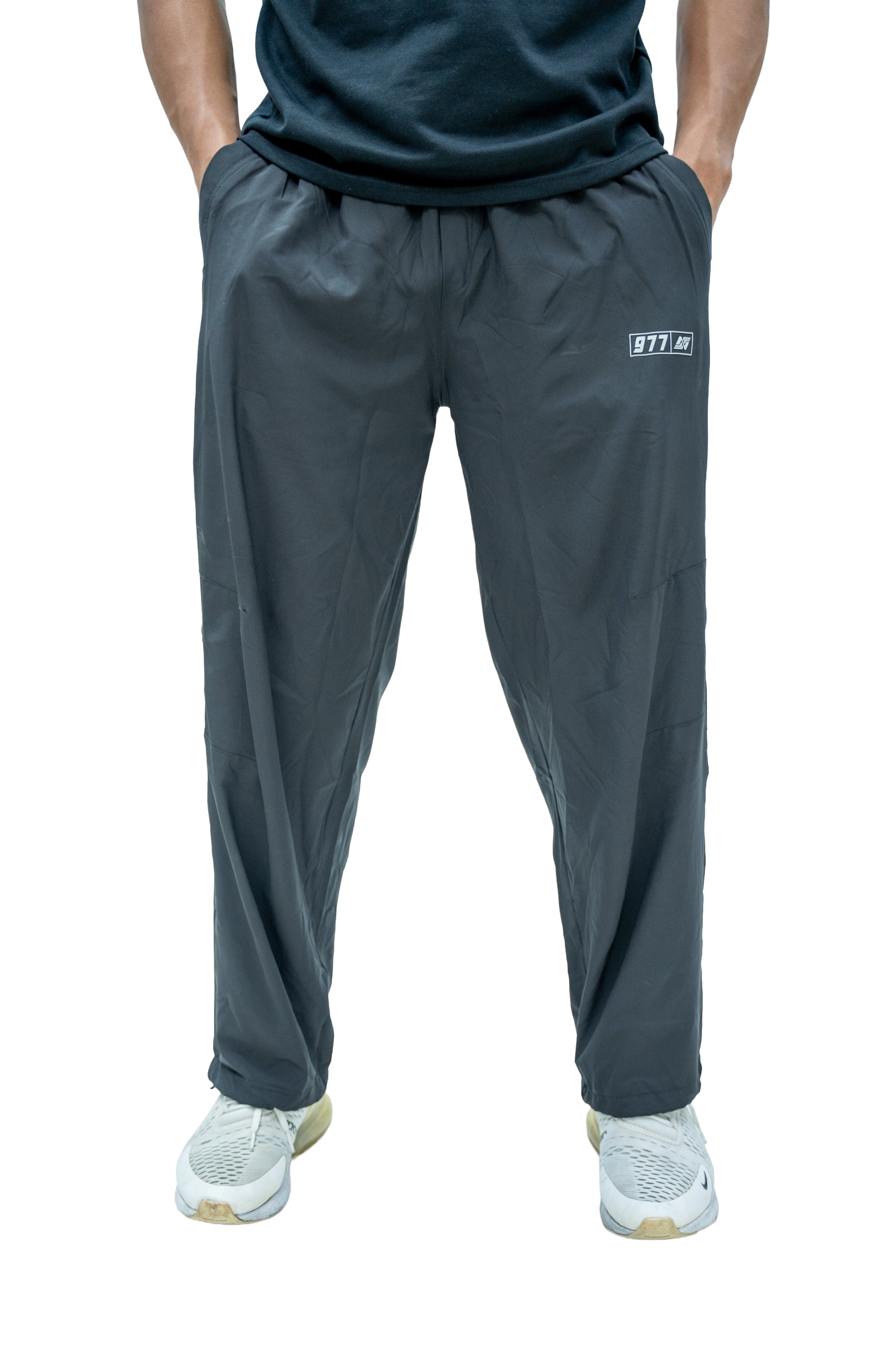 Baggy Sporty Track: Black