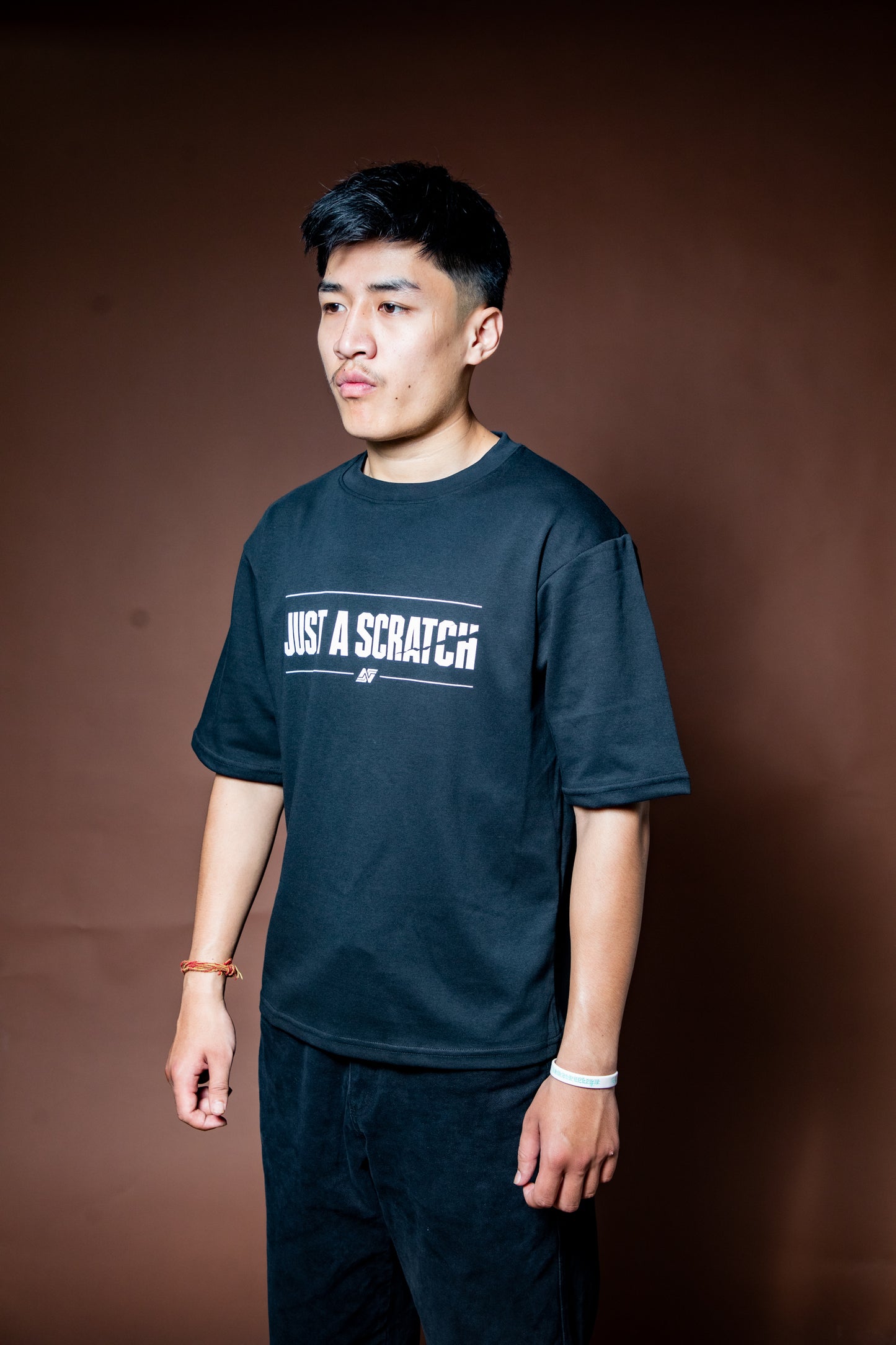 BOX FIT JUST A SCRATCH
